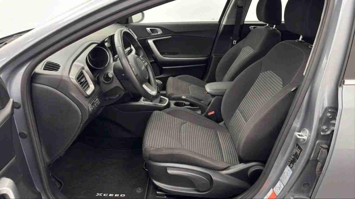 kia-xceed-2025-gasolina-998cc