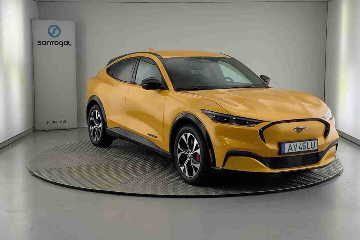 ford-mustang-mach-e-2022-eletrico-0cc