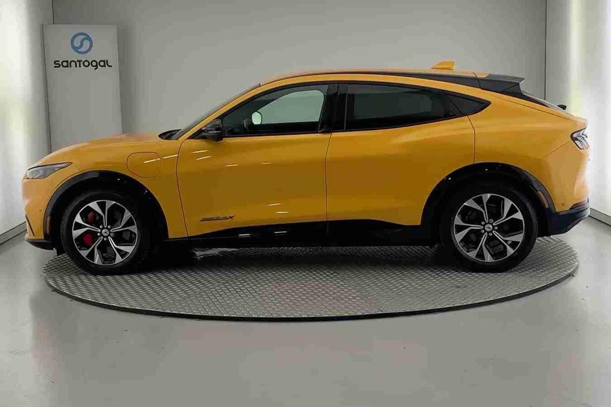 ford-mustang-mach-e-2022-eletrico-0cc