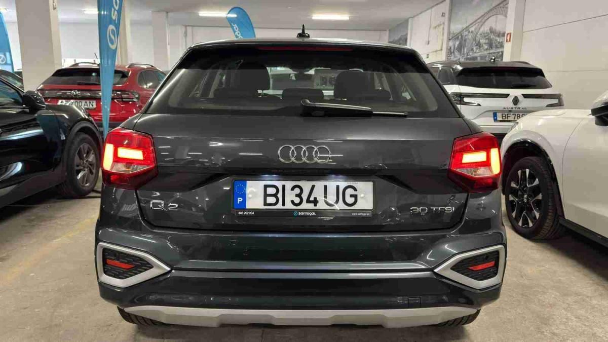 audi-q2-2024-gasolina-999cc