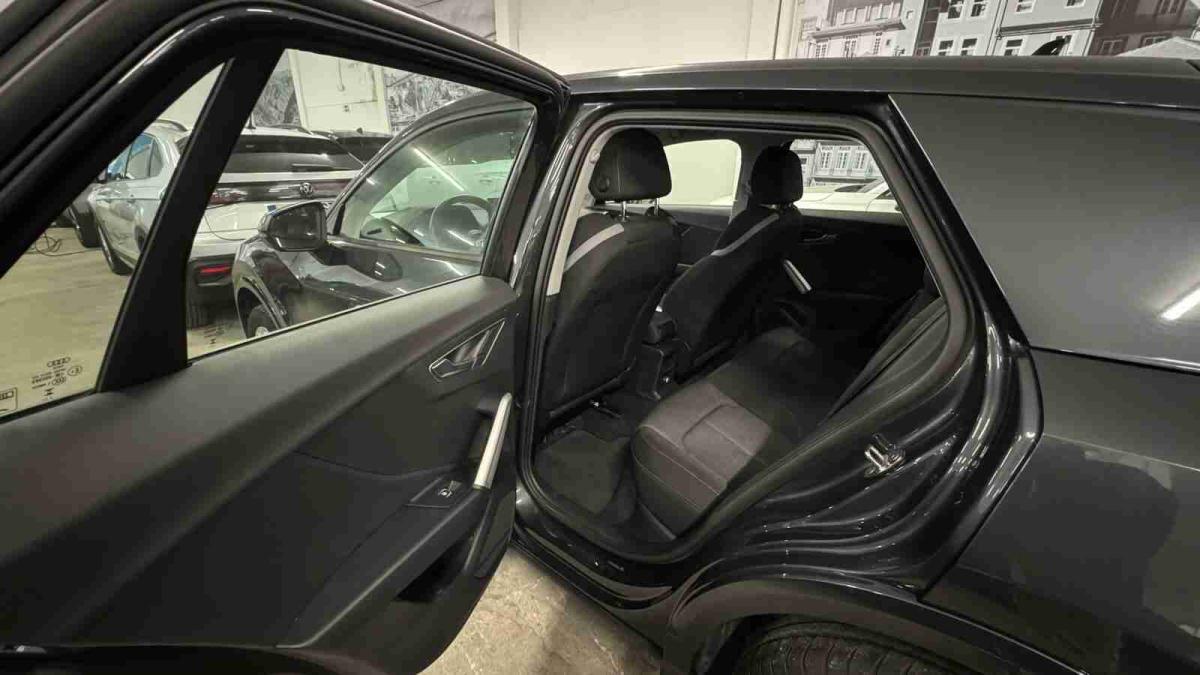 audi-q2-2024-gasolina-999cc