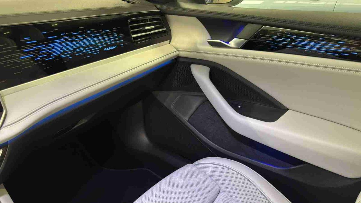 volkswagen-passat-2024-hibrido-1498cc