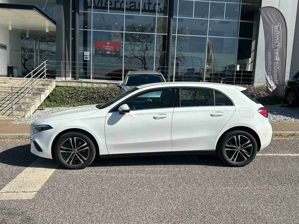 mercedes-benz-classe-a-2024-hibrido-1332cc