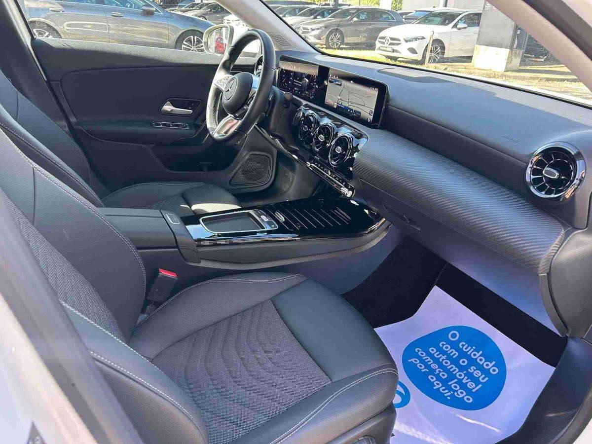 mercedes-benz-classe-a-2024-hibrido-1332cc
