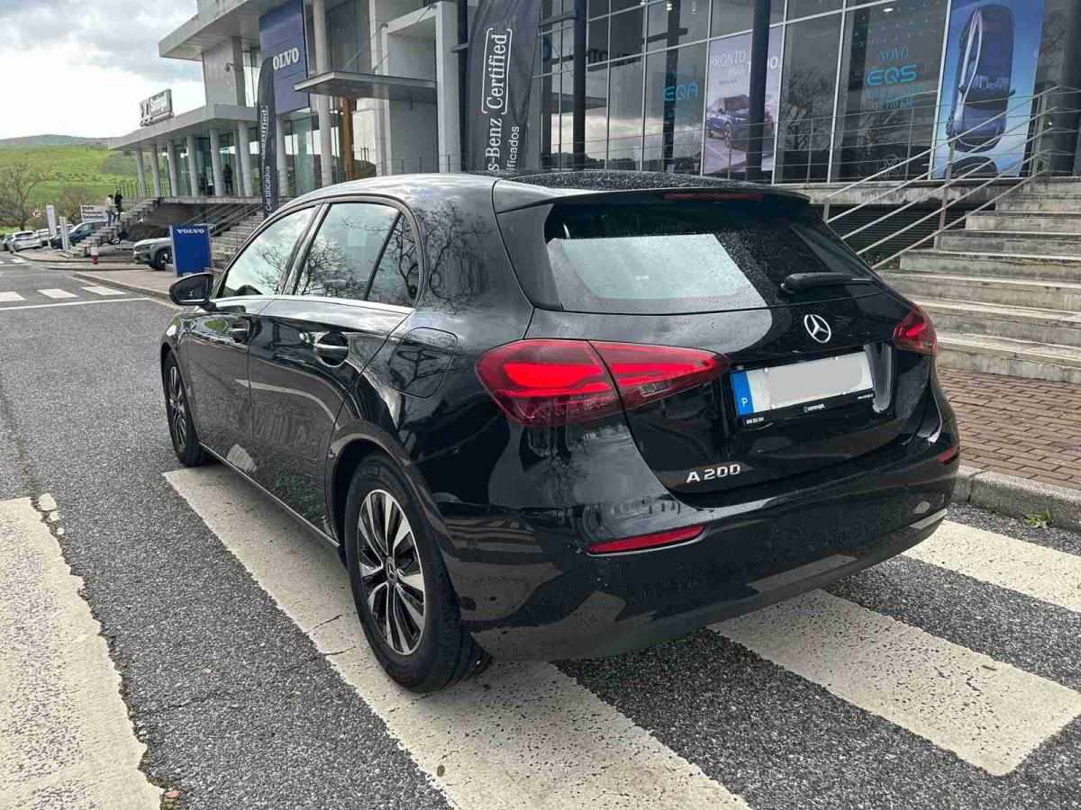 mercedes-benz-200-2025-gasolina-1332cc