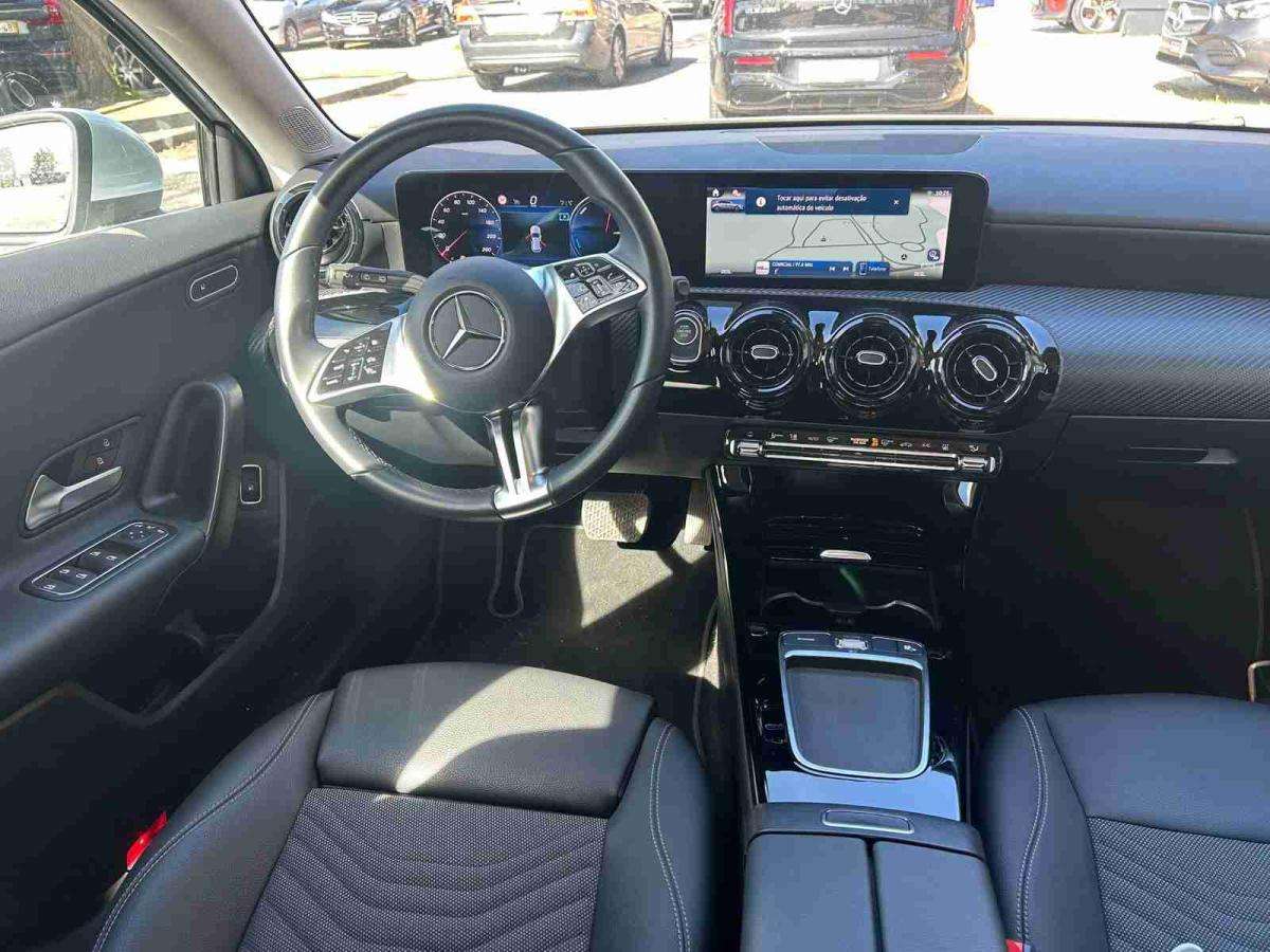 mercedes-benz-200-2025-gasolina-1332cc