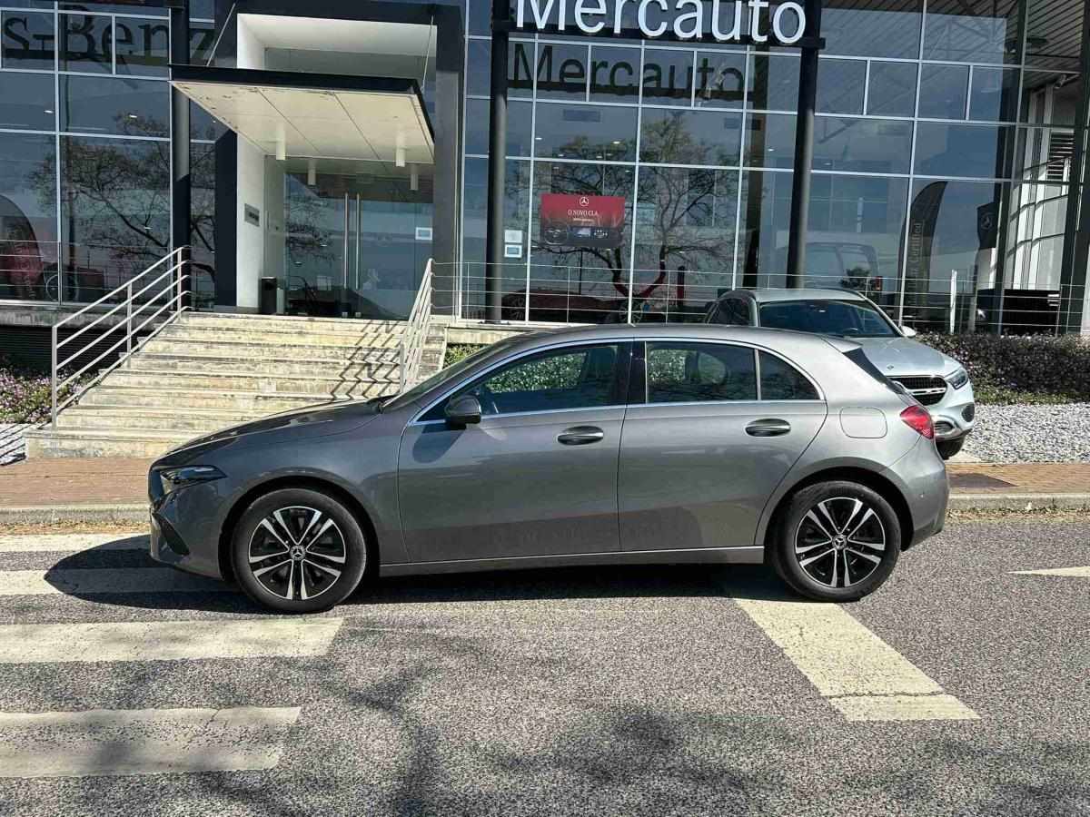 mercedes-benz-classe-a-2024-hibrido-1332cc