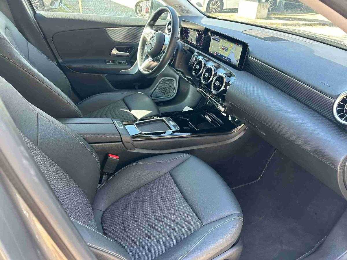 mercedes-benz-classe-a-2024-hibrido-1332cc