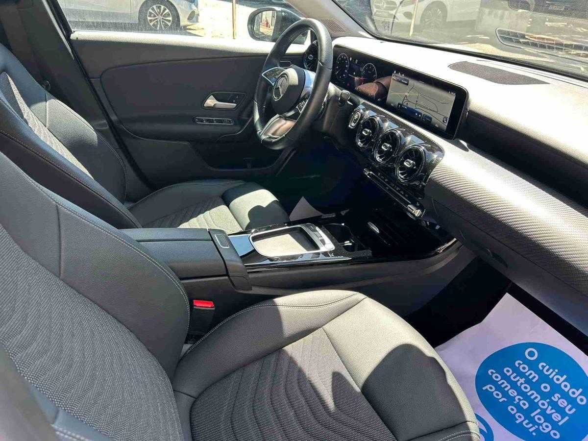 mercedes-benz-200-2025-gasolina-1332cc