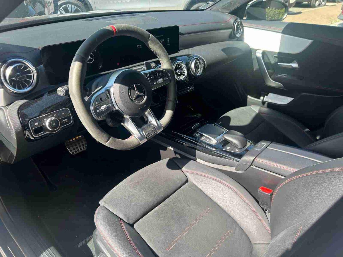 mercedes-benz-cla-2024-gasolina-1991cc