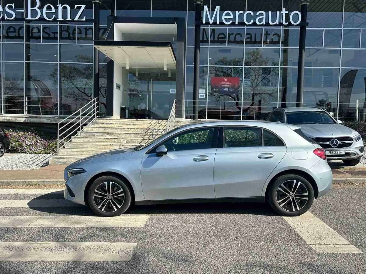 mercedes-benz-classe-a-2024-hibrido-1332cc