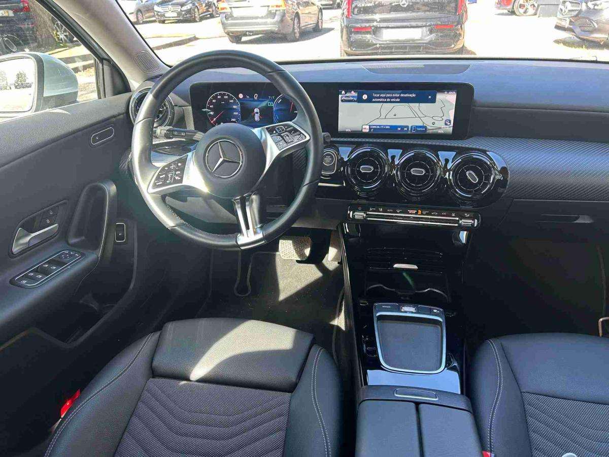 mercedes-benz-classe-a-2024-hibrido-1332cc