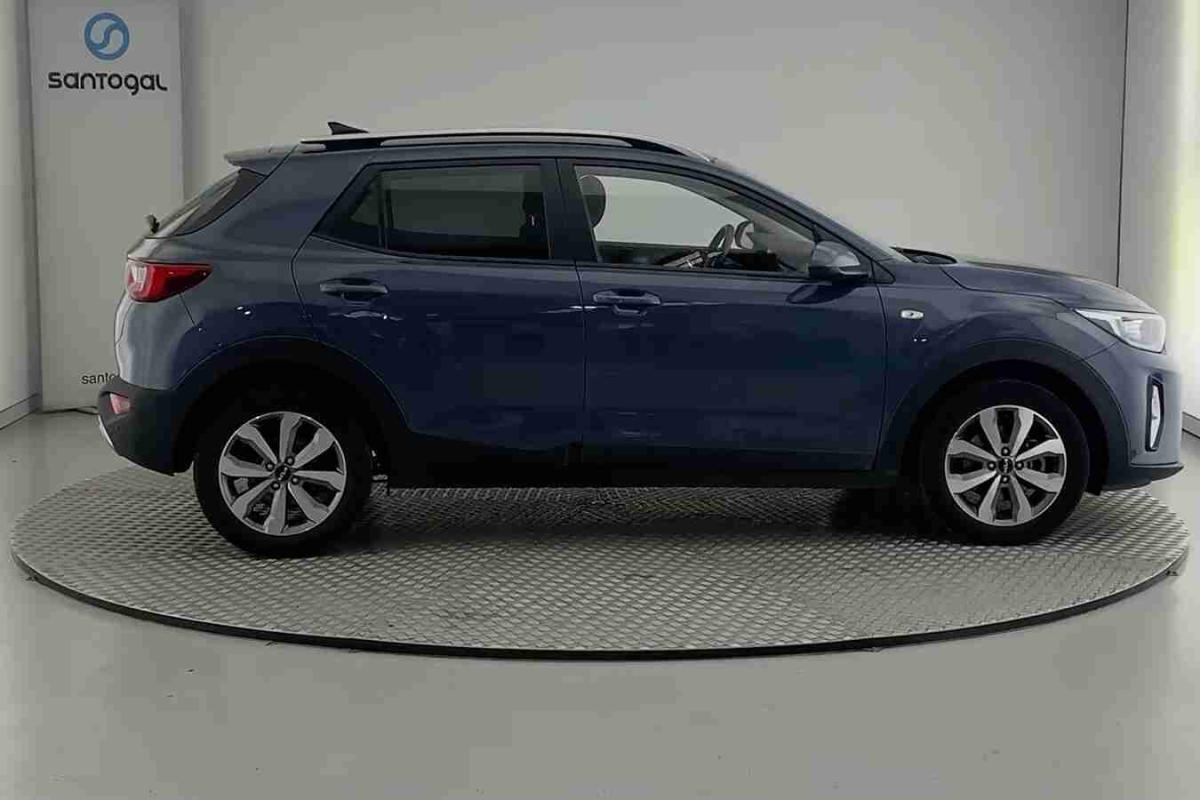 kia-stonic-2025-gasolina-1197cc