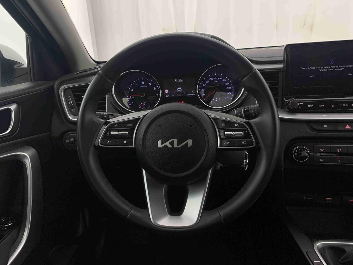 kia-xceed-2025-gasolina-998cc