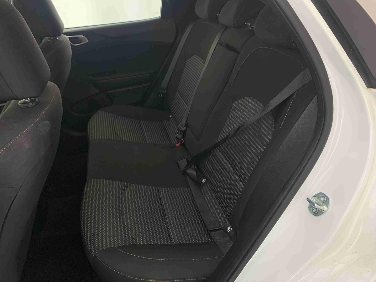 kia-xceed-2025-gasolina-998cc