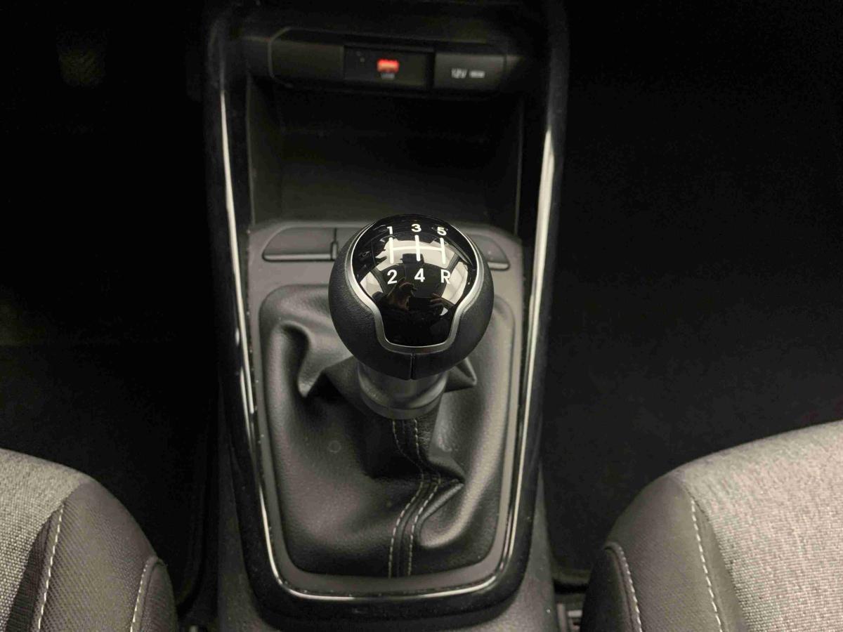 kia-stonic-2025-gasolina-1197cc