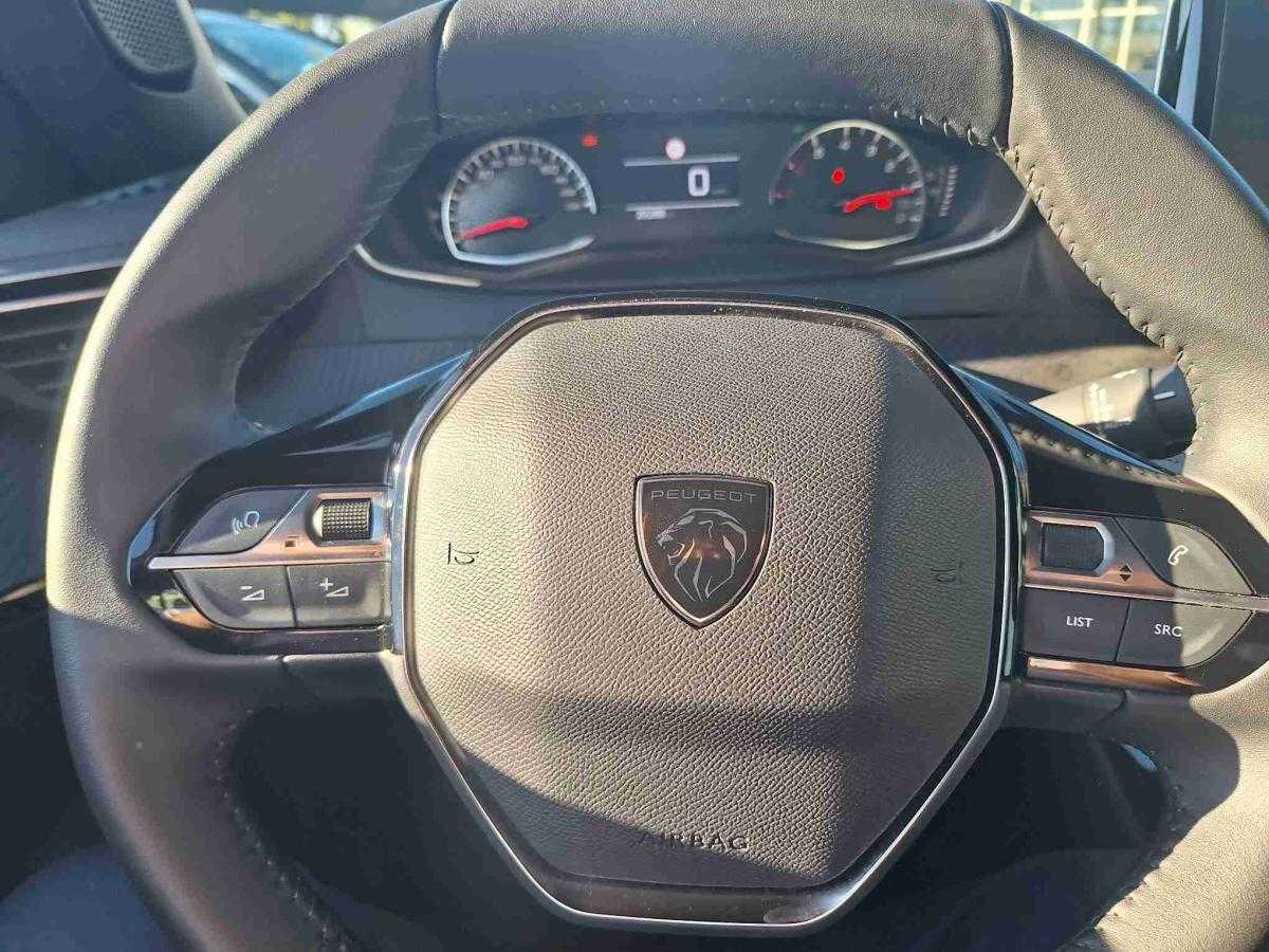 peugeot-2008-2025-gasolina-1199cc