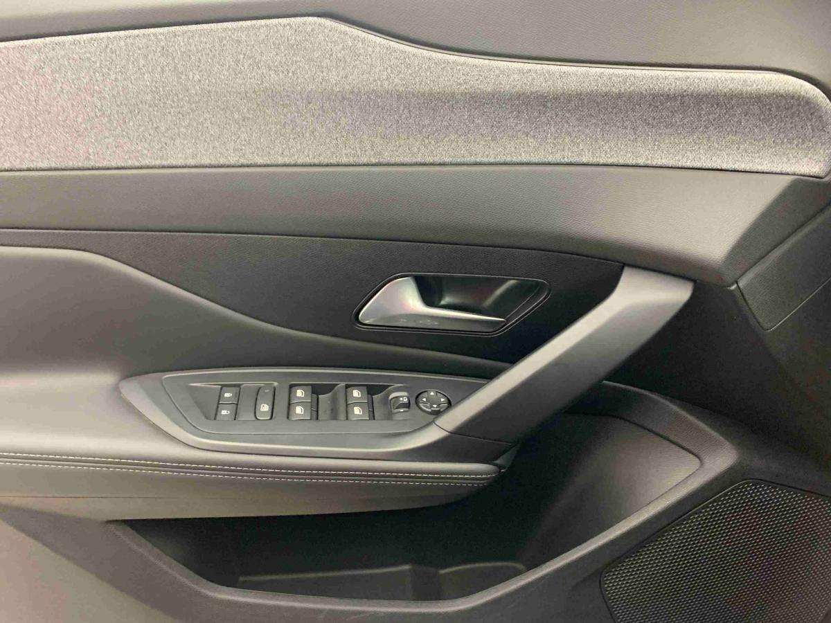 peugeot-308-sw-2025-gasolina-1199cc
