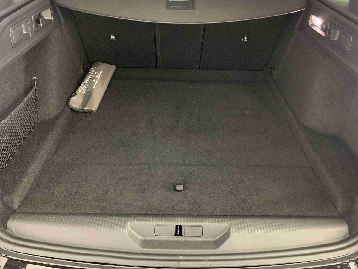 peugeot-308-sw-2025-gasolina-1199cc