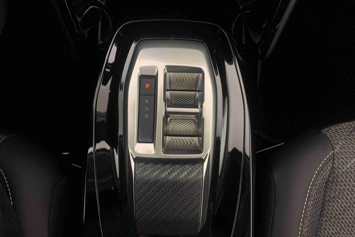 peugeot-208-2026-gasolina-1199cc