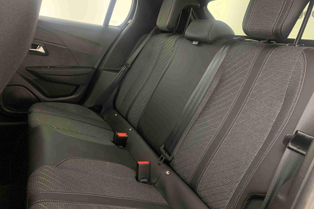 peugeot-208-2026-gasolina-1199cc