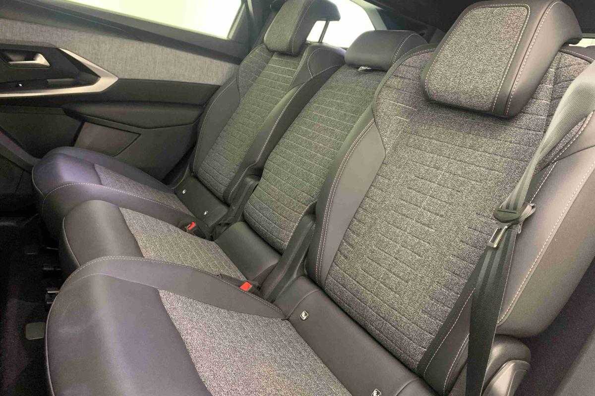 peugeot-5008-2025-gasolina-1199cc