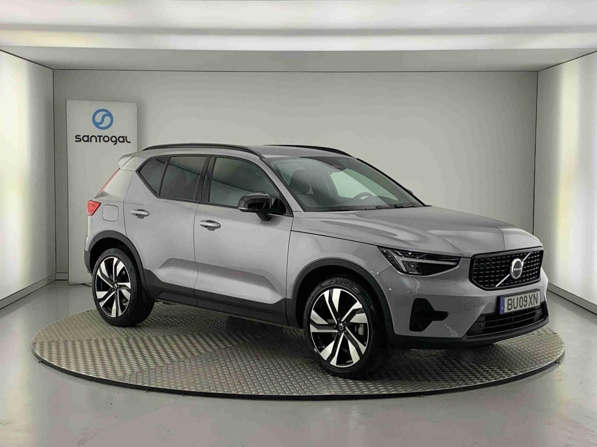 volvo-xc40-2025-gasolina-1969cc