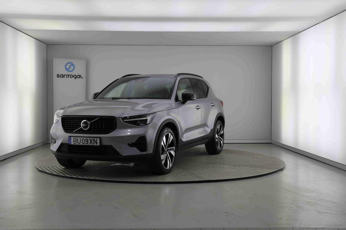 volvo-xc40-2025-gasolina-1969cc