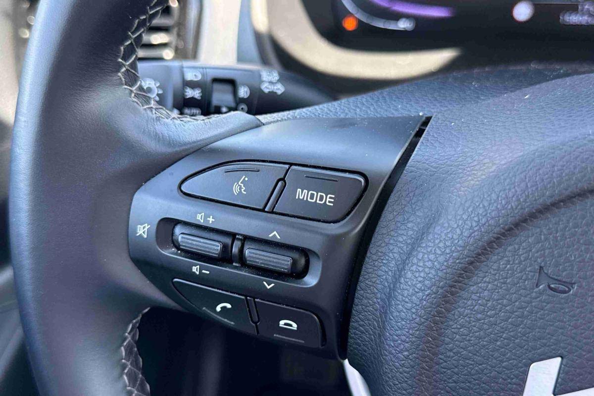 kia-stonic-2025-gasolina-998cc