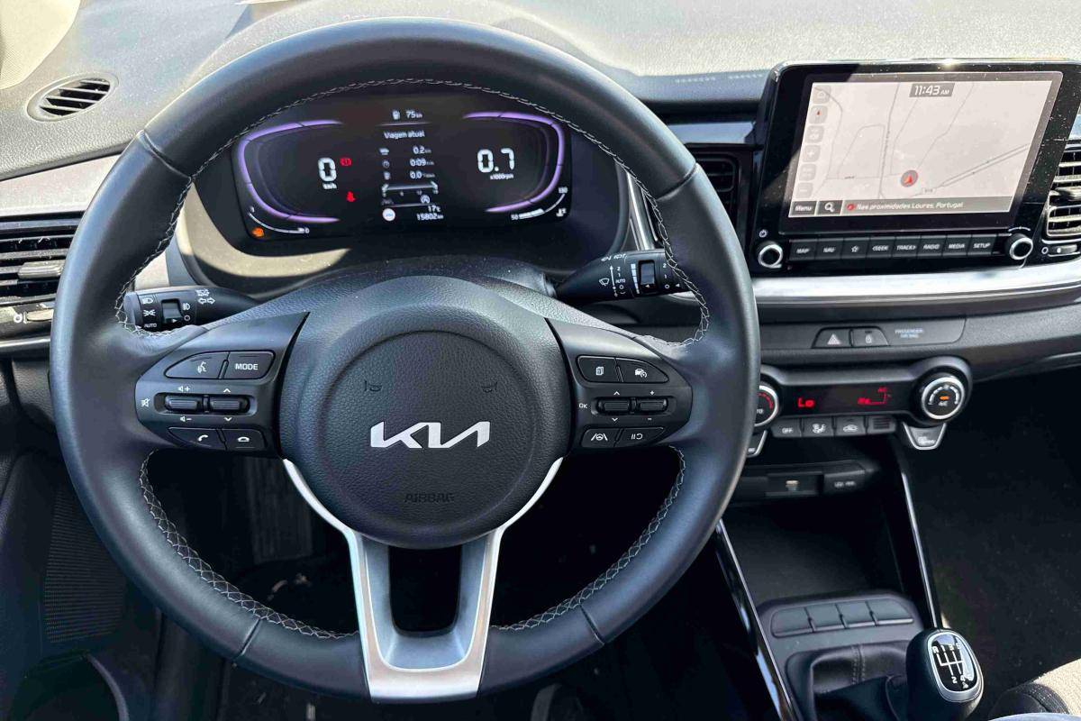 kia-stonic-2025-gasolina-998cc