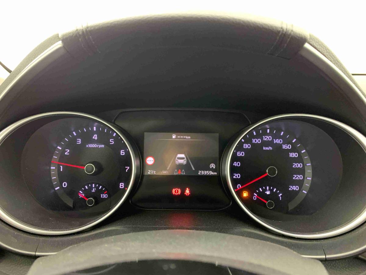kia-xceed-2025-gasolina-998cc