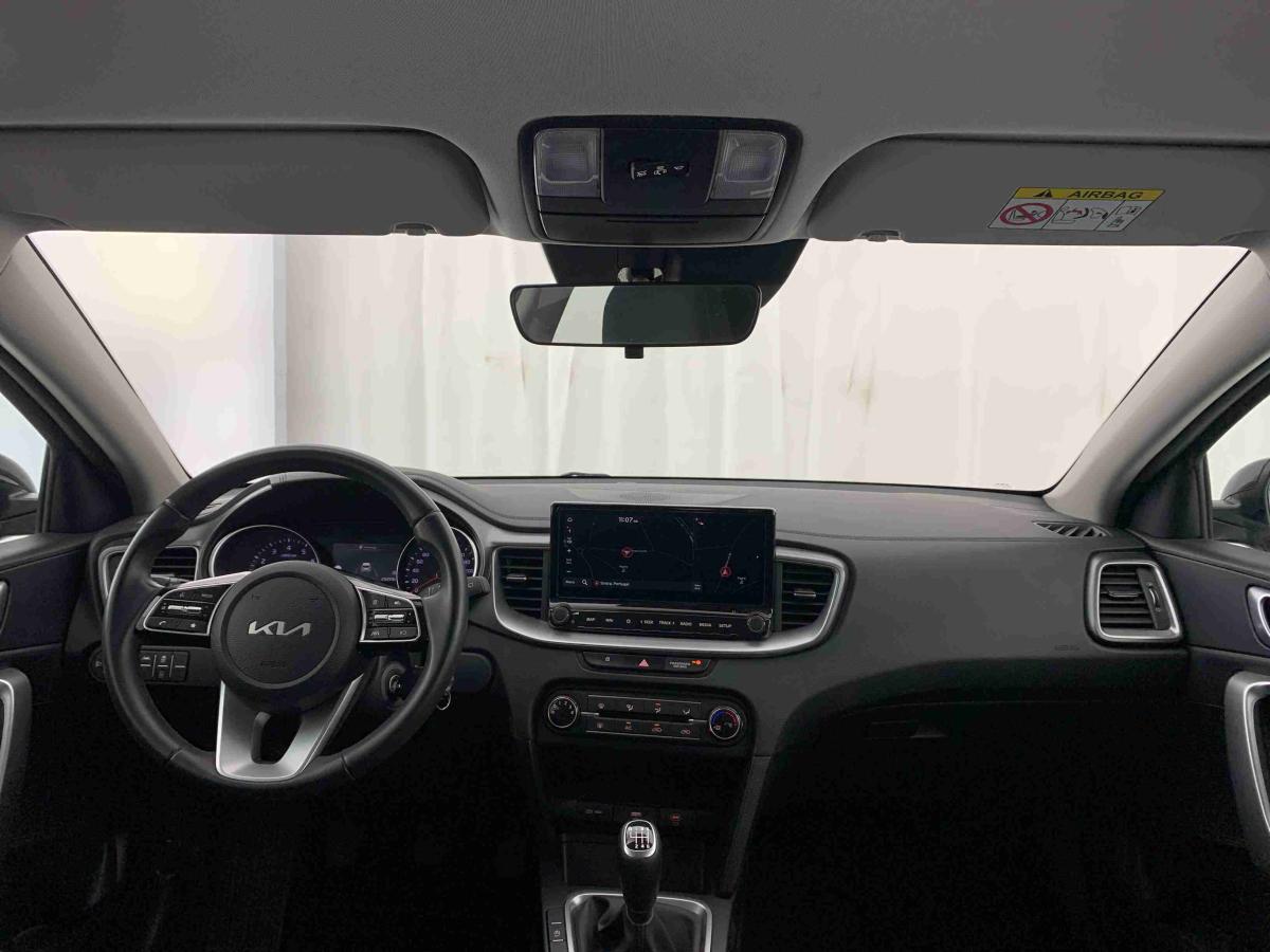 kia-xceed-2025-gasolina-998cc