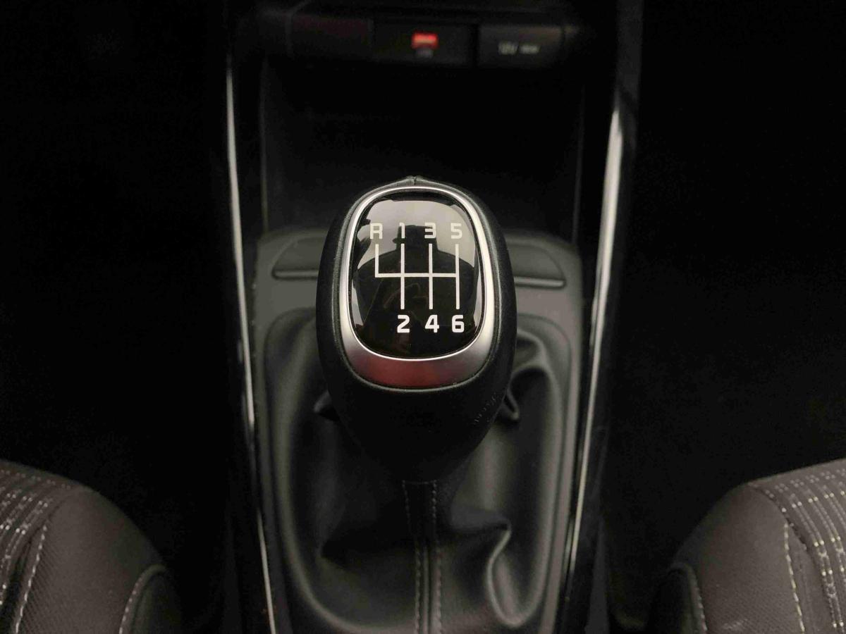 kia-stonic-2025-gasolina-998cc