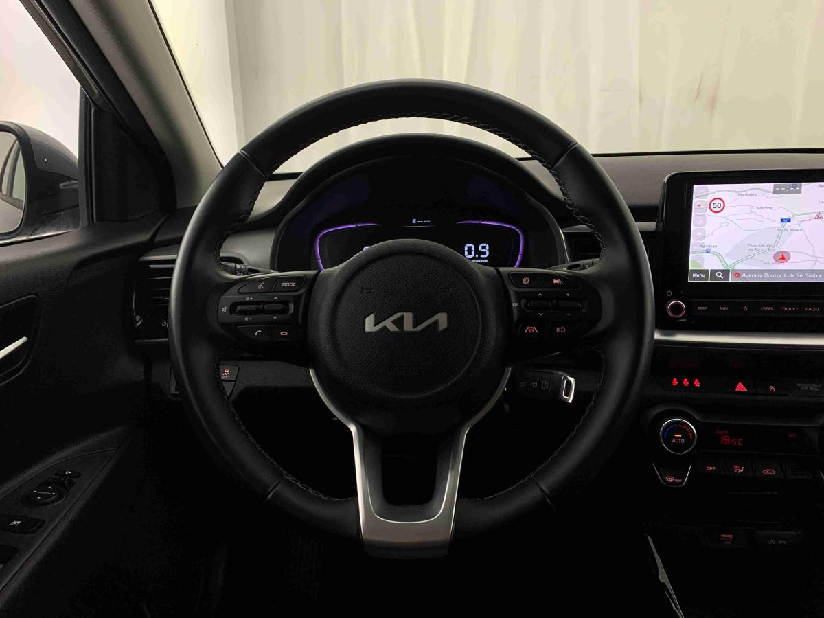 kia-stonic-2025-gasolina-998cc