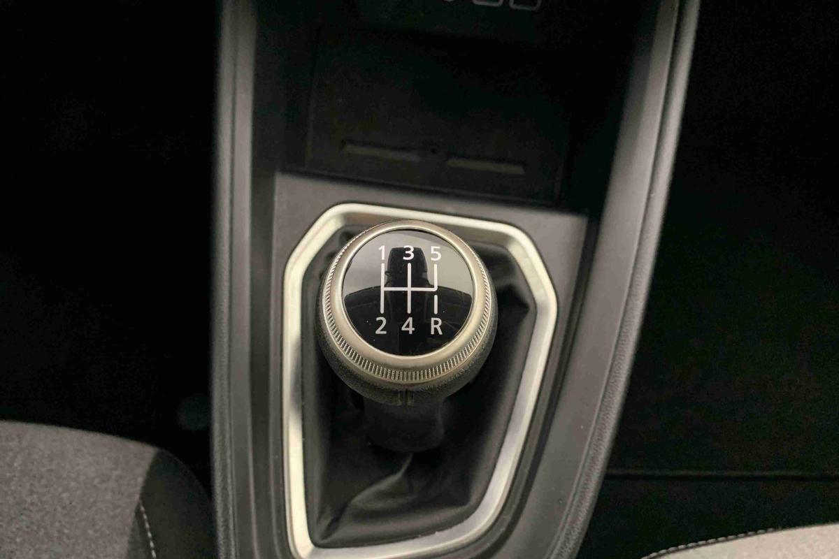 mitsubishi-colt-2025-gasolina-999cc