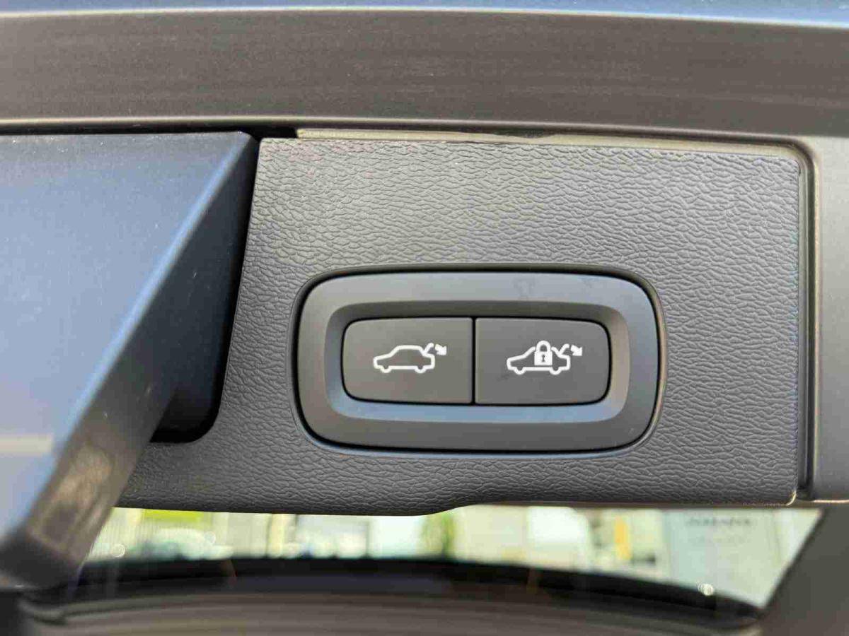 volvo-xc60-2025-hibrido-1969cc