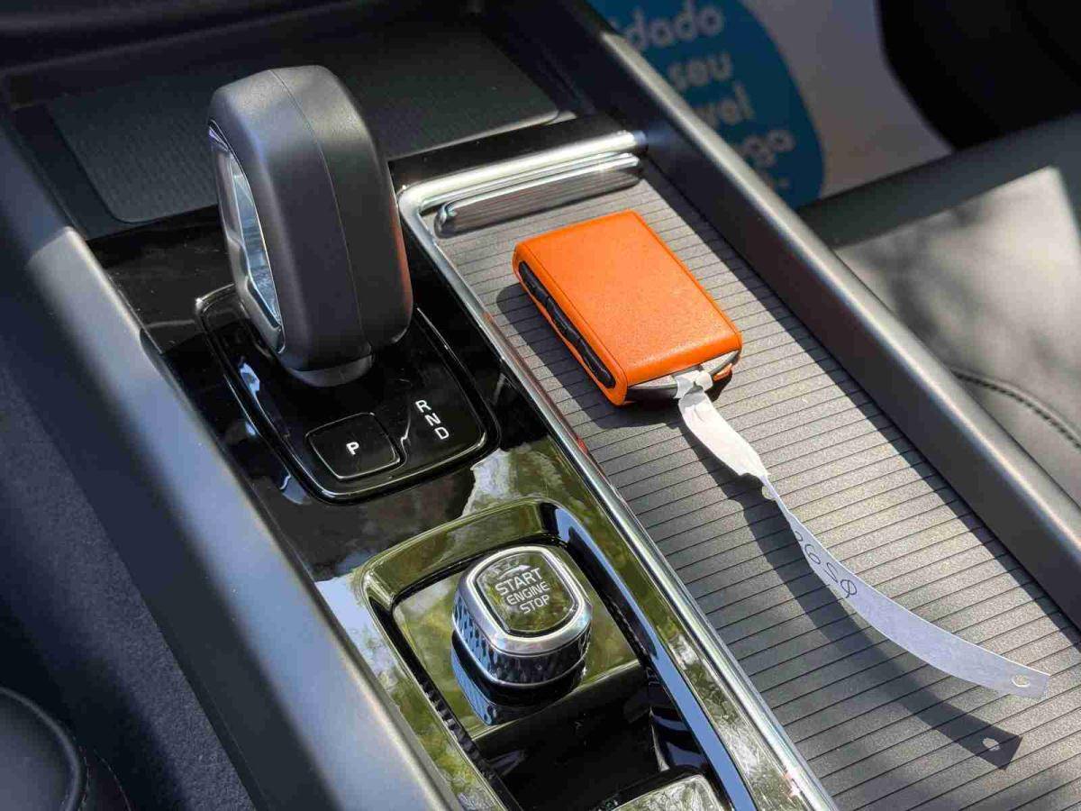 volvo-xc60-2025-hibrido-1969cc