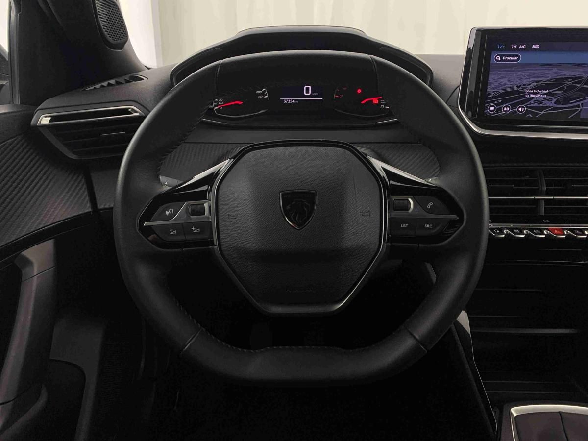 peugeot-2008-2024-gasolina-1199cc