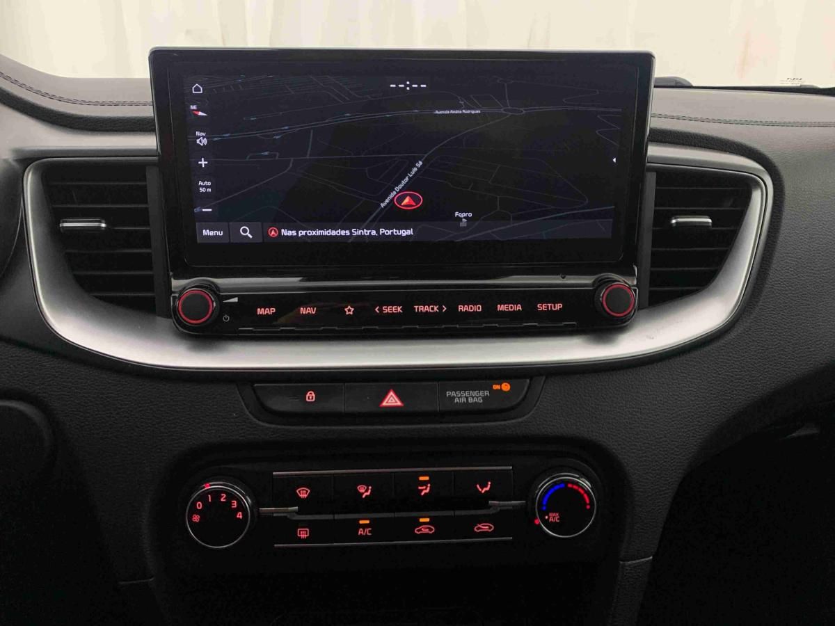 kia-xceed-2025-gasolina-998cc