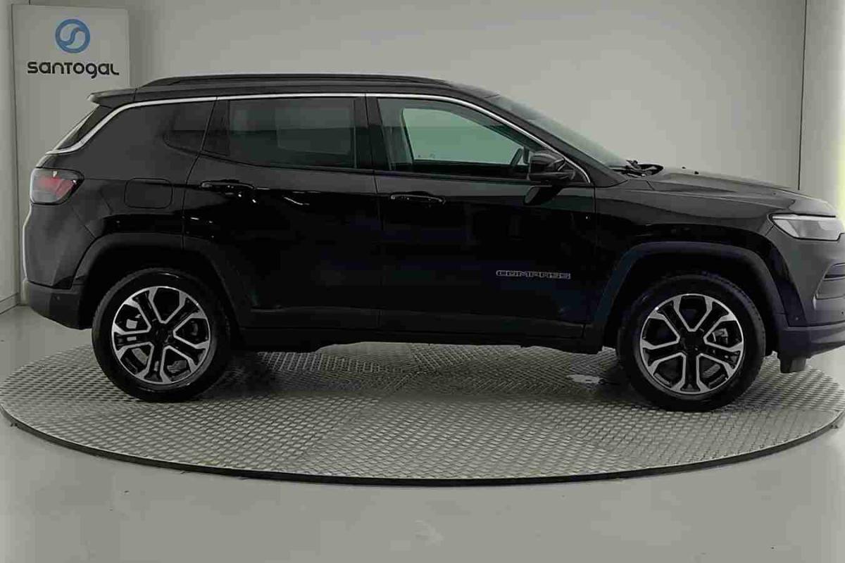 jeep-compass-2024-hibrido-1332cc