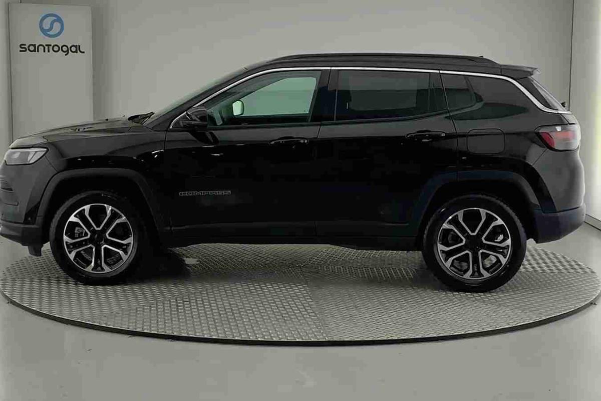jeep-compass-2024-hibrido-1332cc