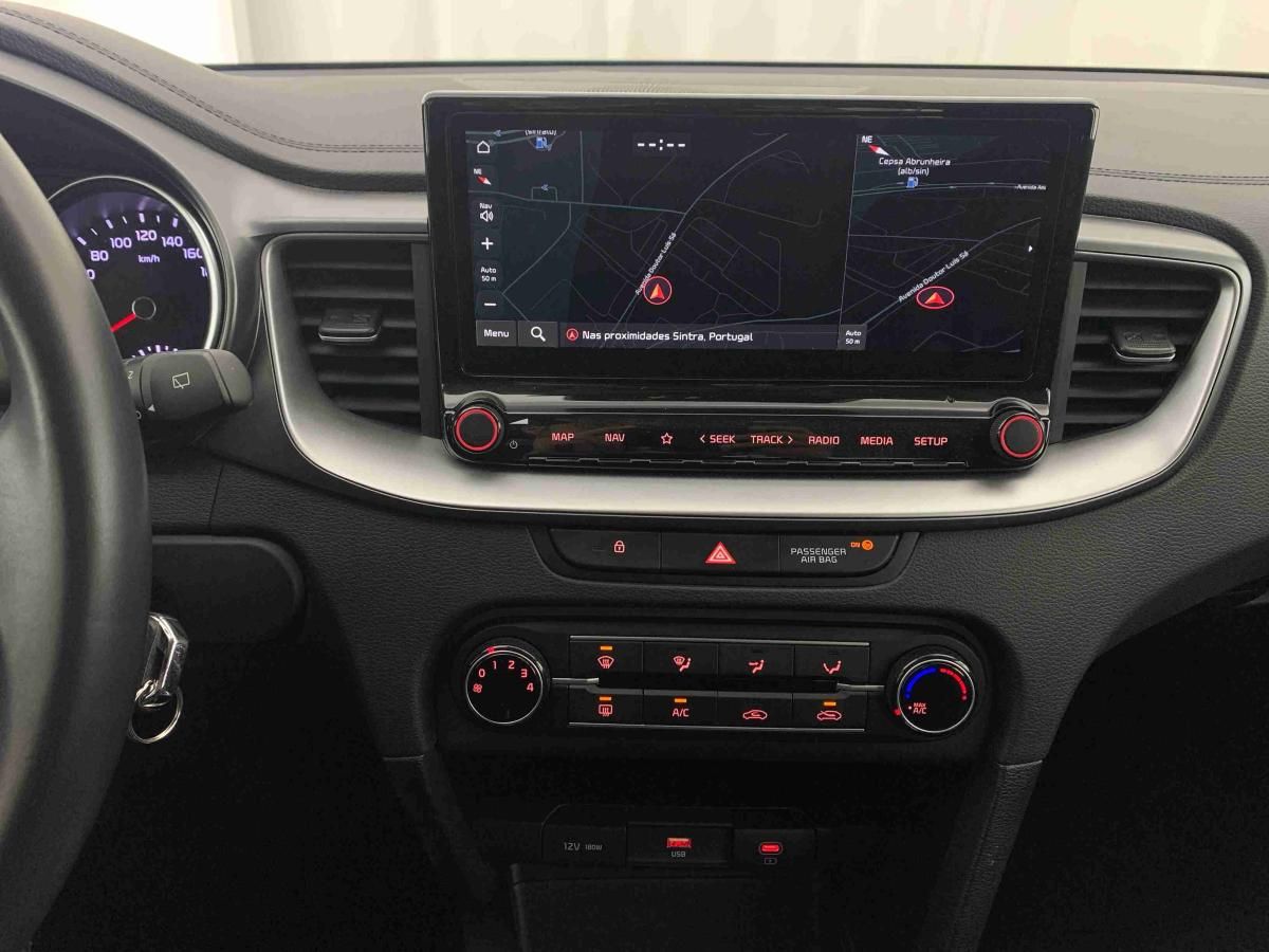 kia-xceed-2025-gasolina-998cc