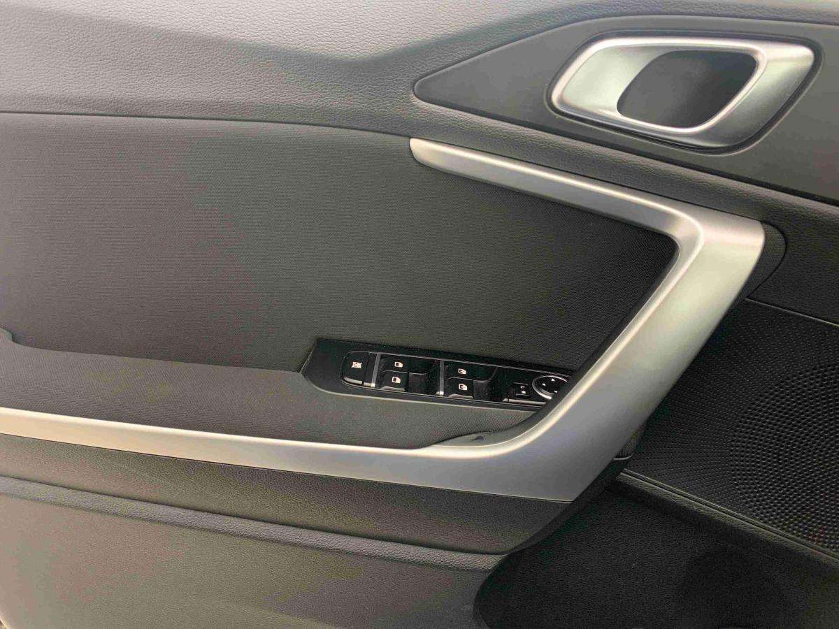 kia-xceed-2025-gasolina-998cc