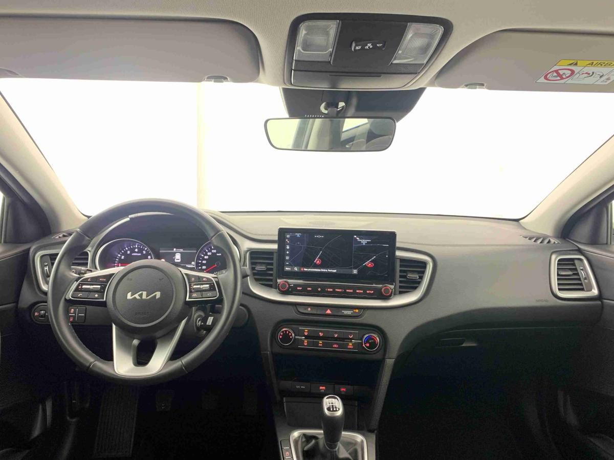 kia-xceed-2025-gasolina-998cc