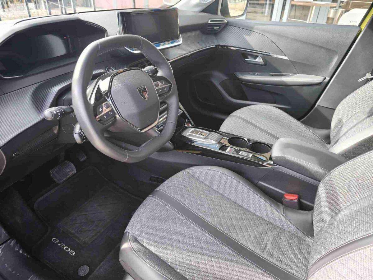 peugeot-e-208-2025-eletrico-0cc