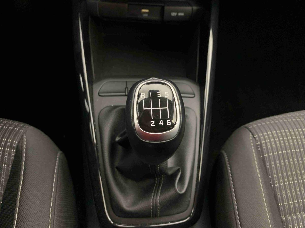 kia-stonic-2025-gasolina-998cc