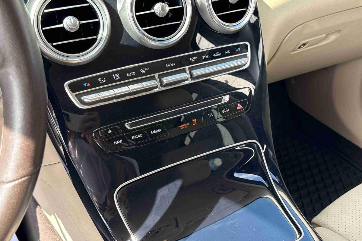 mercedes-benz-glc-2019-diesel-2143cc