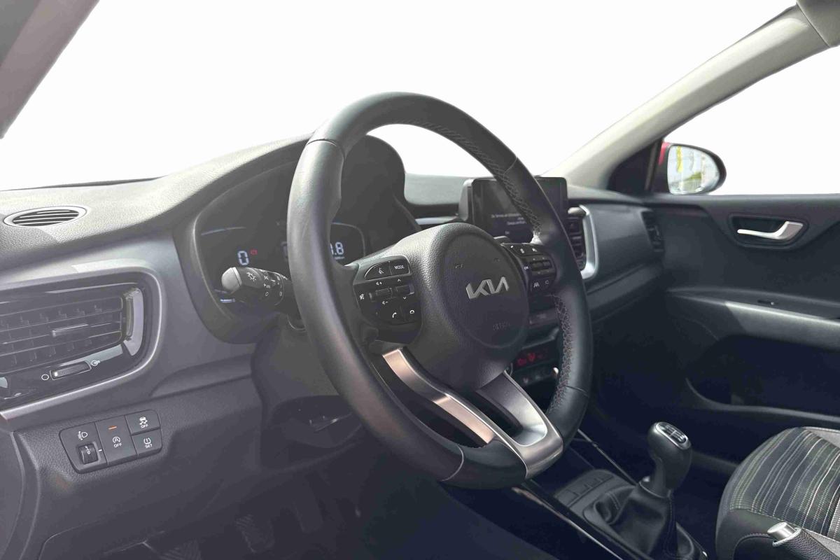 kia-stonic-2025-gasolina-998cc