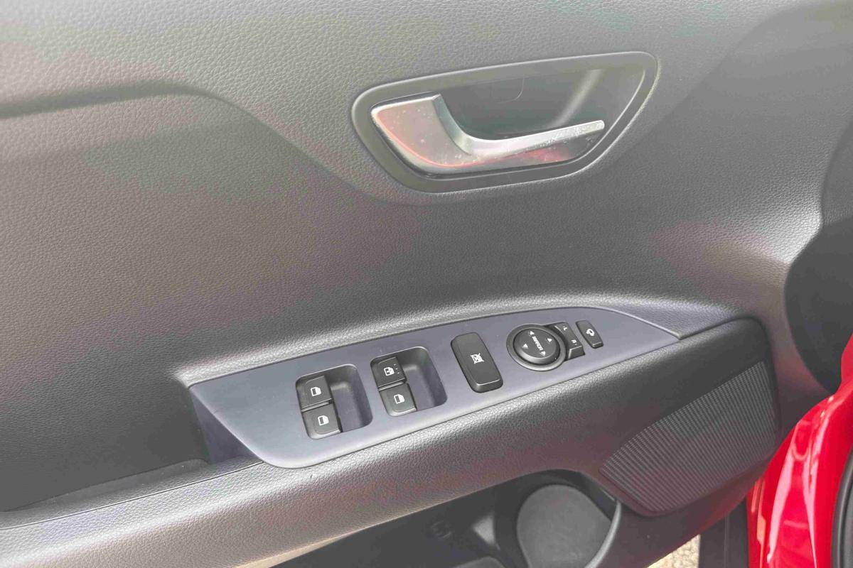 kia-stonic-2025-gasolina-998cc