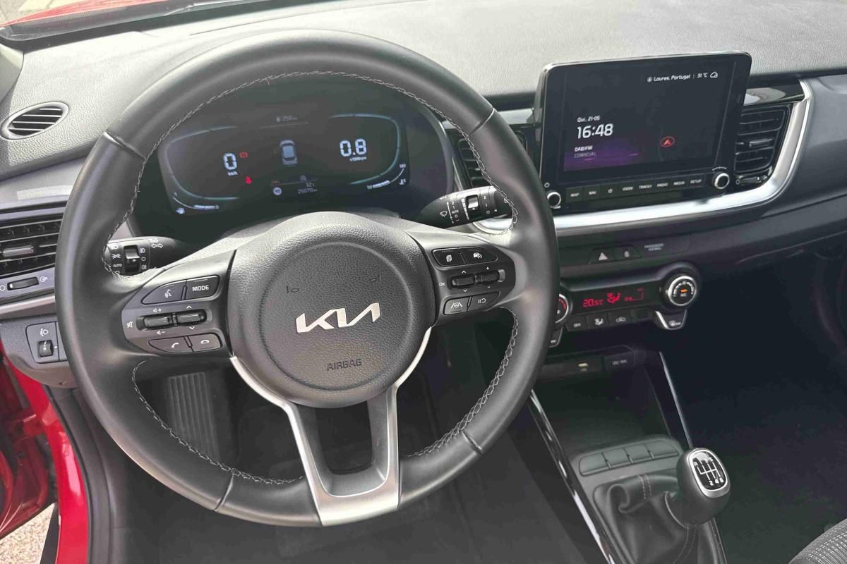 kia-stonic-2025-gasolina-998cc